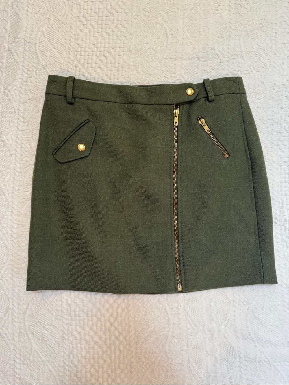 J.CREW 100% Wool Mini Skirt Olive Green Women’s Size 2 Zipper Detail